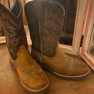 Women’s/Ladies Brown Ariat Cowboy Boots size 8